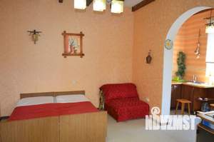 Дом 33м², 2-этажный, посуточно,