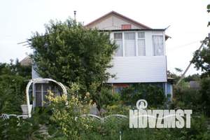 Дом 200м², 2-этажный, посуточно,