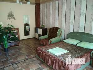 Дом 40м², 2-этажный, на длительный срок,