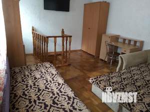 Дом 43м², 2-этажный, посуточно,