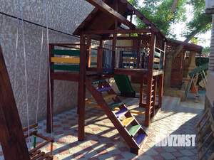 Дом 200м², 2-этажный, посуточно,