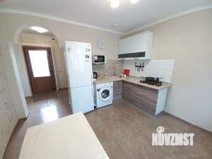 Дом 48м², 2-этажный, на длительный срок,