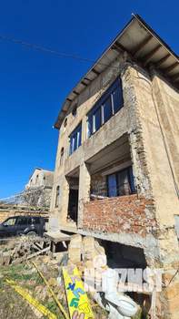 Дом 298м², 3-этажный, участок 6 сот.