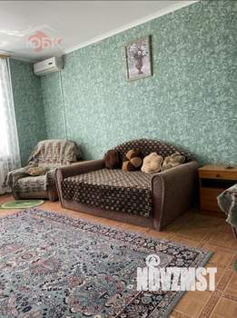 Дом 448м², 3-этажный, участок 8 сот.