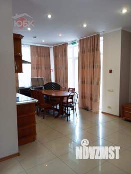 Коттедж 238м², 2-этажный, участок 4 сот.