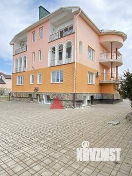 Дом 651м², 3-этажный, участок 15 сот.