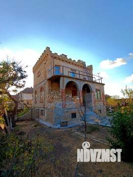 Дом 240м², 3-этажный, участок 6 сот.