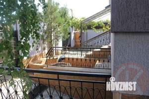 Дом 307м², 3-этажный, участок 6 сот.