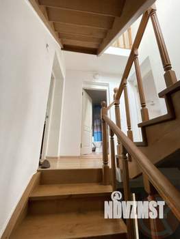 Дом 202м², 2-этажный, участок 6 сот.