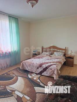 Дом 326м², 3-этажный, участок 15 сот.