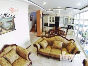 Коттедж 220м², 3-этажный, участок 3 сот.