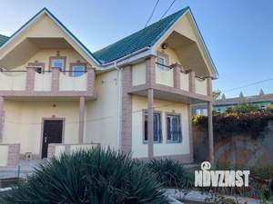 Дом 195м², 2-этажный, участок 8 сот.