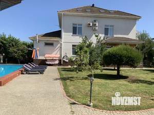 Дом 237м², 3-этажный, участок 15 сот.