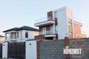 Дом 192м², 2-этажный, участок 6 сот.