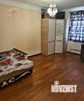 Дом 220м², 2-этажный, участок 6 сот.