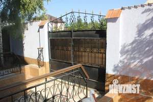 Дом 307м², 3-этажный, участок 6 сот.