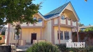 Дом 195м², 2-этажный, участок 8 сот.