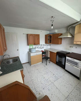 Дом 240м², 3-этажный, участок 6 сот.