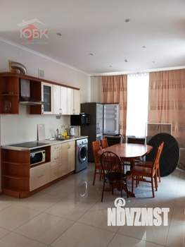 Коттедж 238м², 2-этажный, участок 4 сот.