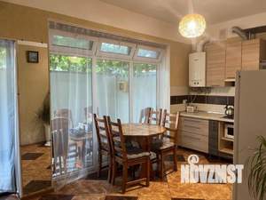 Дом 113м², 2-этажный, участок 1 сот.