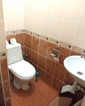 Дом 200м², 3-этажный, участок 6 сот.