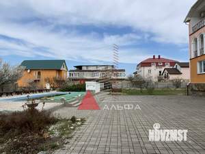 Дом 651м², 3-этажный, участок 15 сот.