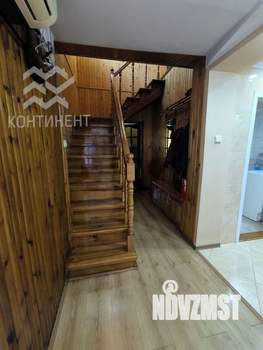 Дом 197м², 2-этажный, участок 4 сот.