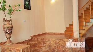 Дом 195м², 2-этажный, участок 8 сот.