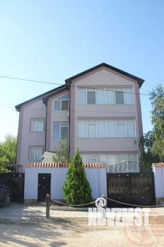 Дом 307м², 3-этажный, участок 6 сот.