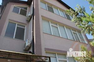 Дом 307м², 3-этажный, участок 6 сот.