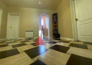 Дом 240м², 2-этажный, участок 6 сот.