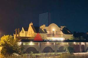 Дом 526м², 3-этажный, участок 10 сот.