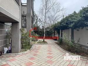 Дом 326м², 3-этажный, участок 15 сот.