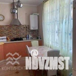 Дом 205м², 3-этажный, участок 5 сот.