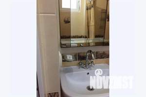 Дом 35м&sup2;, 2-этажный, посуточно, 