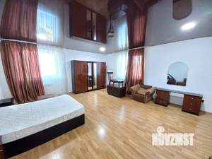 Дом 250м², 3-этажный, на длительный срок, 