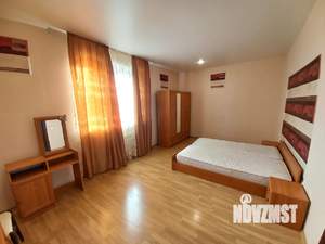 Дом 250м², 3-этажный, на длительный срок, 