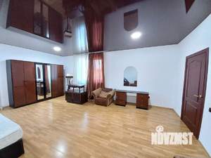 Дом 250м², 3-этажный, на длительный срок, 