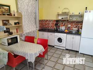 Дом 40м&sup2;, 2-этажный, посуточно, 