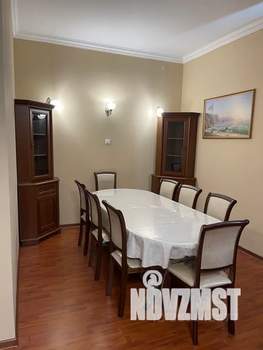 Дом 211м², 2-этажный, посуточно, 