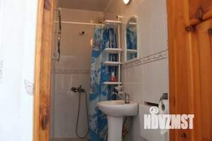 Дом 40м&sup2;, 2-этажный, посуточно, 