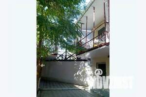 Дом 10м&sup2;, 2-этажный, посуточно, 