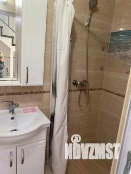 Дом 40м&sup2;, 2-этажный, посуточно, 