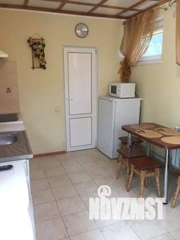 Дом 35м&sup2;, 2-этажный, посуточно, 