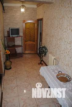 Дом 90м&sup2;, 2-этажный, посуточно, 