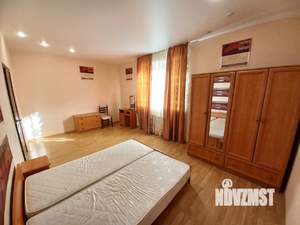 Дом 250м², 3-этажный, на длительный срок, 