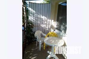 Дом 10м&sup2;, 2-этажный, посуточно, 