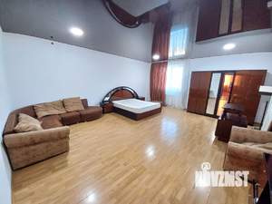 Дом 250м², 3-этажный, на длительный срок, 