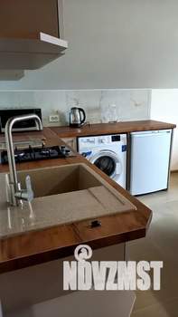 Дом 65м&sup2;, 3-этажный, посуточно, 