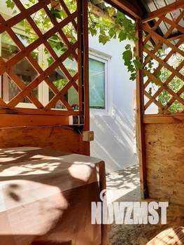 Дом 25м&sup2;, 2-этажный, посуточно, 